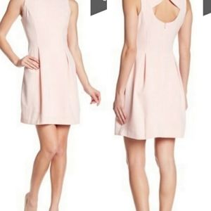 VINCE CAMUTO - Sleeveless Bow Cutout Dress
